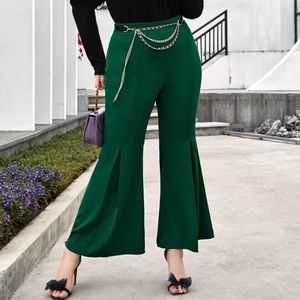 SHEIN Plus High Waist Solid Flare Leg Pants Without Belt in Green Size 0XL